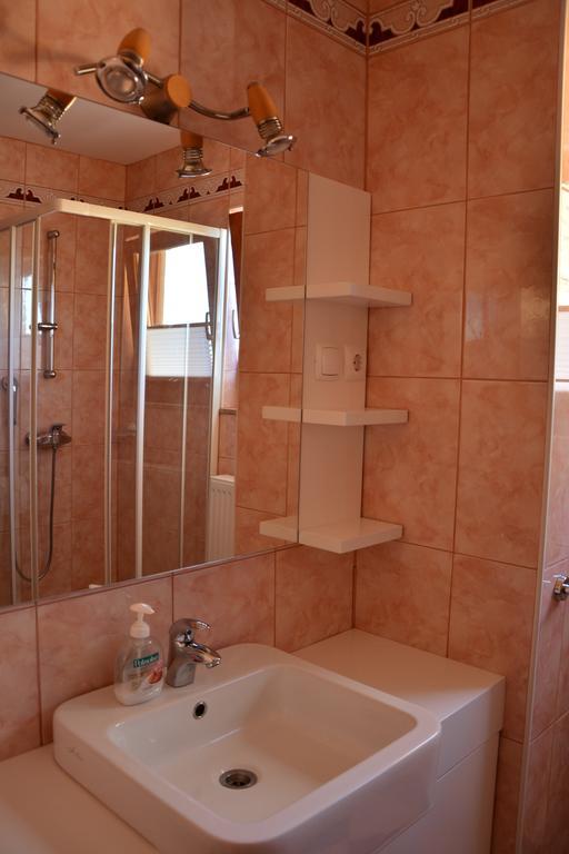 Apartments Gatej Церкно Екстер'єр фото